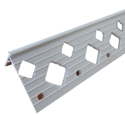 Угол перфорированный ПВХ 2,6м ЦЕЗАРЬ